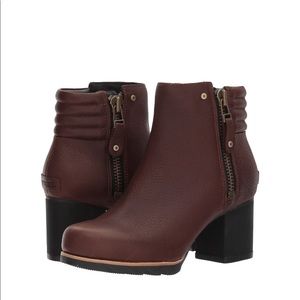 BNWT Sorel Danica Bootie 8.5 Tobacco/Black